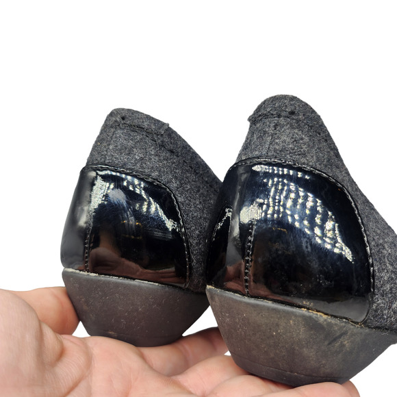 Naturalizer Shoes Womens 9.5 Gray Black Colorblock Low Heel Button Faux Leather - Picture 8 of 12